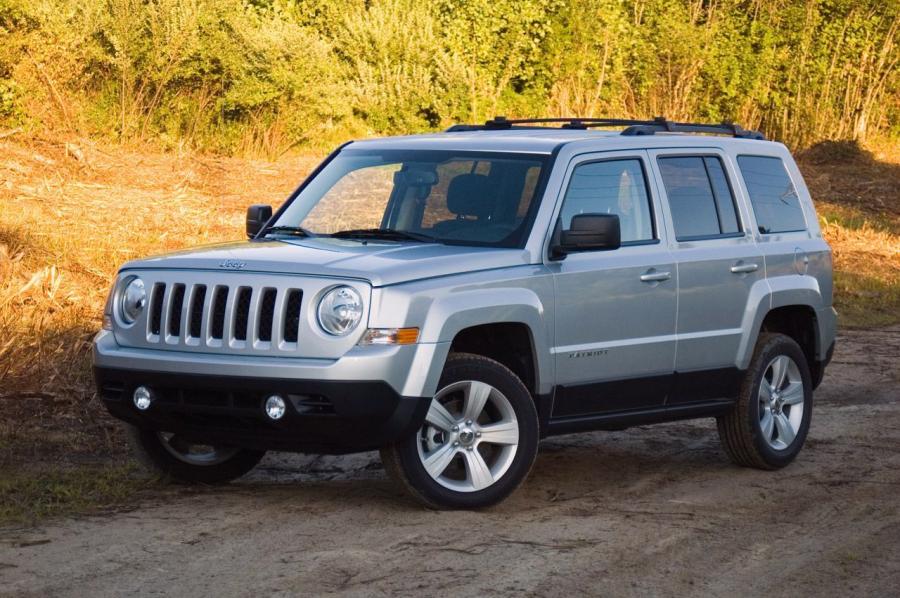  Jeep Patriot 2012 года  (фото 29 из 40)